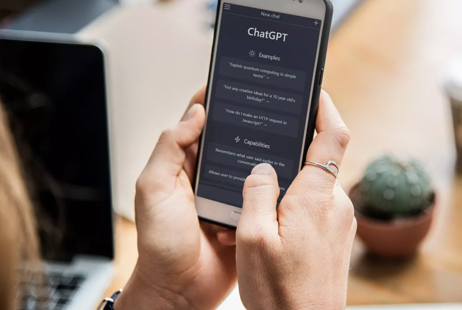 Wikipedia vs ChatGPT: Συμμαχία ή πόλεμος;