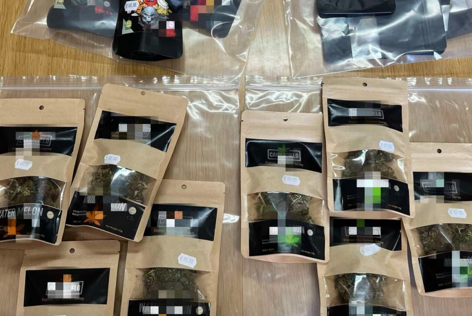 Έφοδος σε υποστατικό 24χρονου – Εντοπίστηκαν προϊόντα κάνναβης και CBD