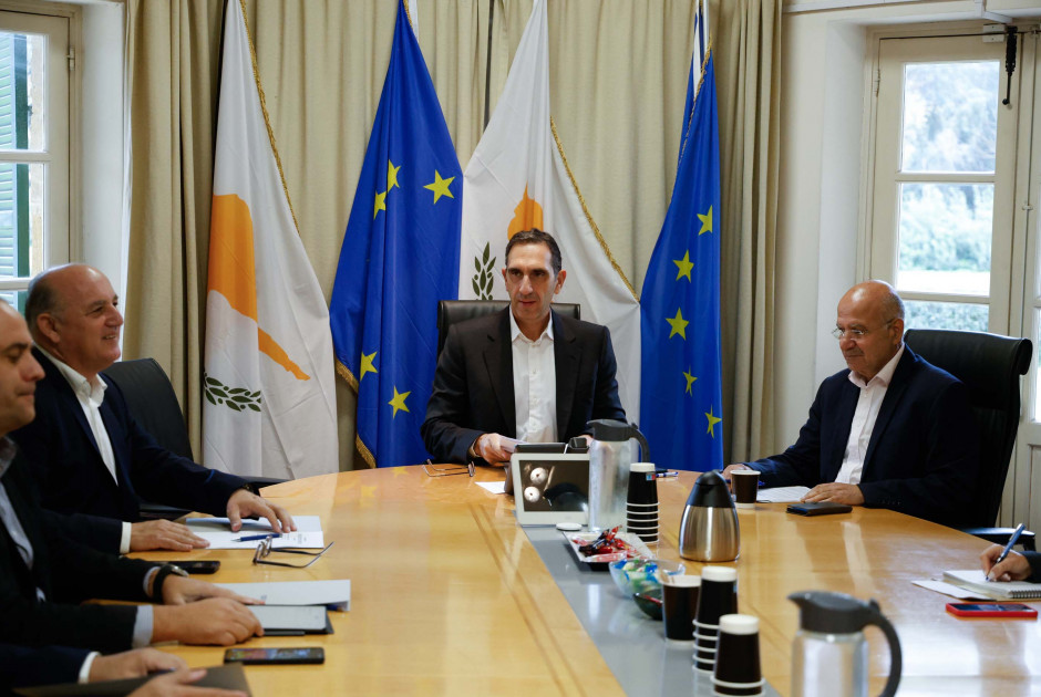 Στεγαστική σχέδια: Όσα λέχθηκαν στη συνάντηση ΥΠΕΣ - ΟΣΕΟΚ