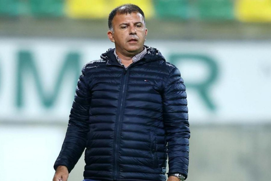 Τελειώνει ο Αγκελόφσκι!