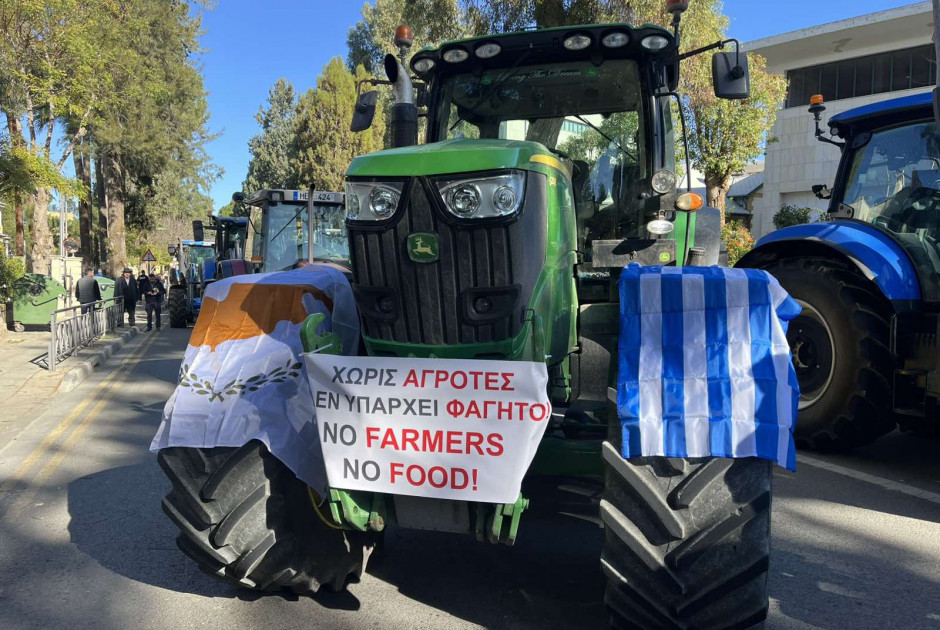 &Sigma;&tau;&omicron;&upsilon;&sigmaf; &delta;&rho;ό&mu;&omicron;&upsilon;&sigmaf; &xi;&alpha;&nu;ά &tau;&omicron; &alpha;&gamma;&rho;&omicron;&tau;&iota;&kappa;ό &kappa;ί&nu;&eta;&mu;&alpha; &gamma;&iota;&alpha; &tau;&omicron;&upsilon;&sigmaf; &sigma;&iota;&tau;&omicron;&pi;&alpha;&rho;&alpha;&gamma;&omega;&gamma;&omicron;ύ&sigmaf; - &Eta; &pi;&omicron;&rho;&epsilon;ί&alpha; &tau;&omega;&nu; &delta;&iota;&alpha;&delta;&eta;&lambda;&omega;&tau;ώ&nu;