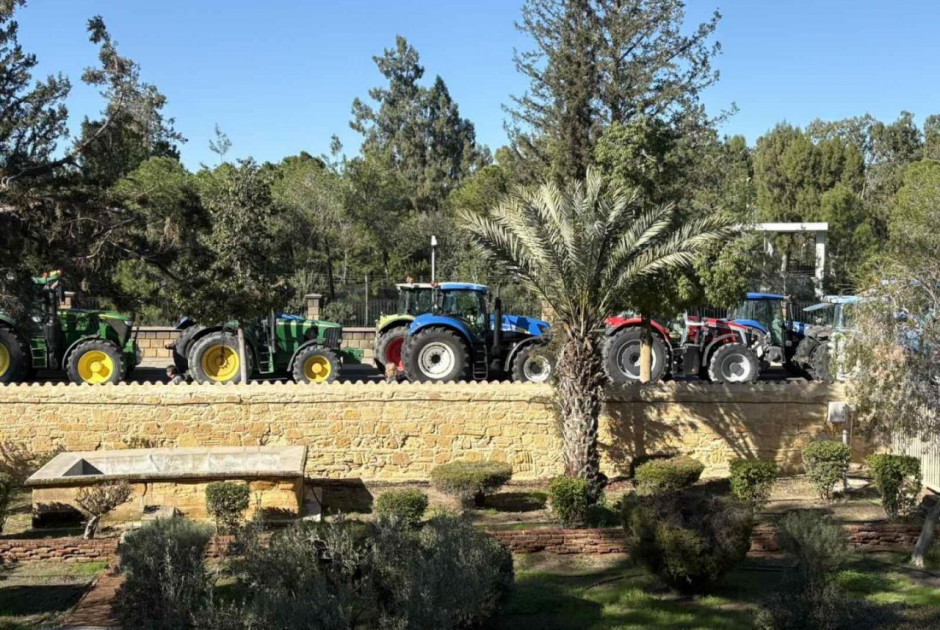 Βγήκαν στους δρόμους οι αγρότες - Άρχισαν οι κινητοποιήσεις (ΦΩΤΟ &amp; ΒΙΝΤΕΟ)