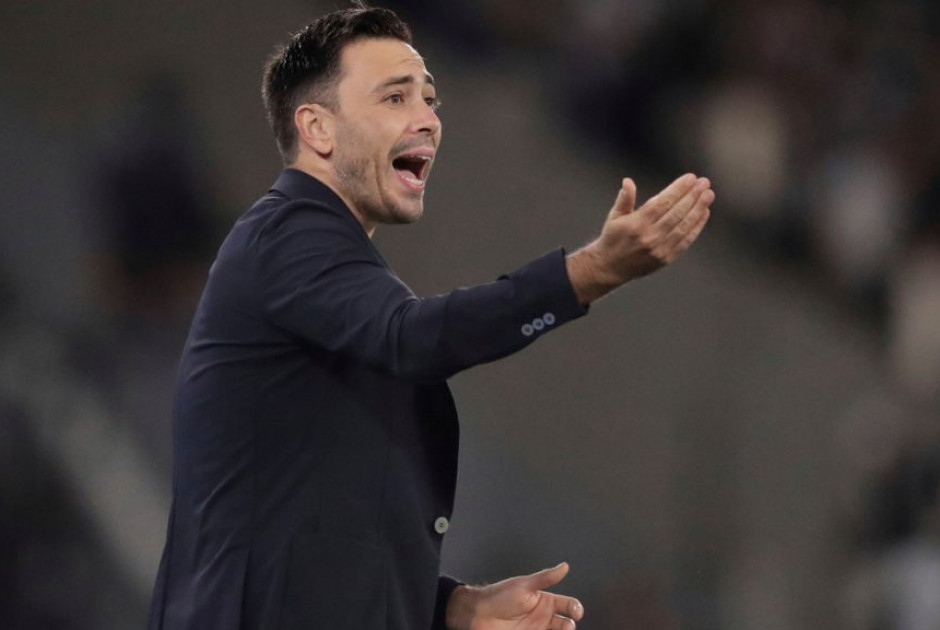 Η Μποταφόγκο απέλυσε τον Αντσελότι