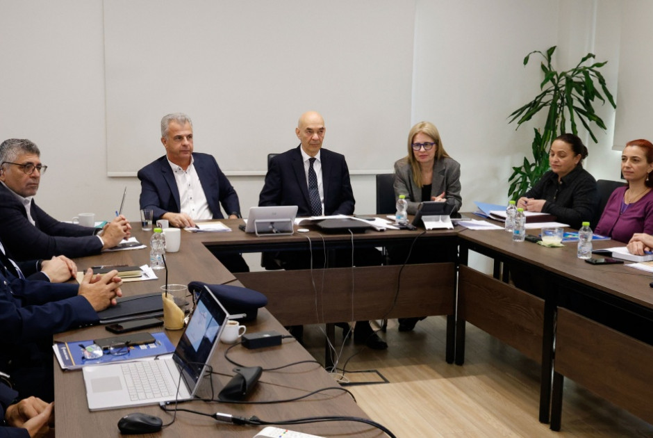 Τραγικός αριθμός: 19 από τα 43 δυστυχήματα οφείλονται στη χρήση κινητού