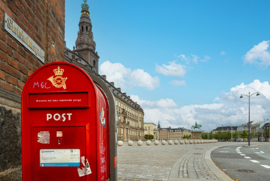 Αυτή η χώρα βάζει τέλος στην παράδοση επιστολών στα σπίτια μετά από 401 χρόνια