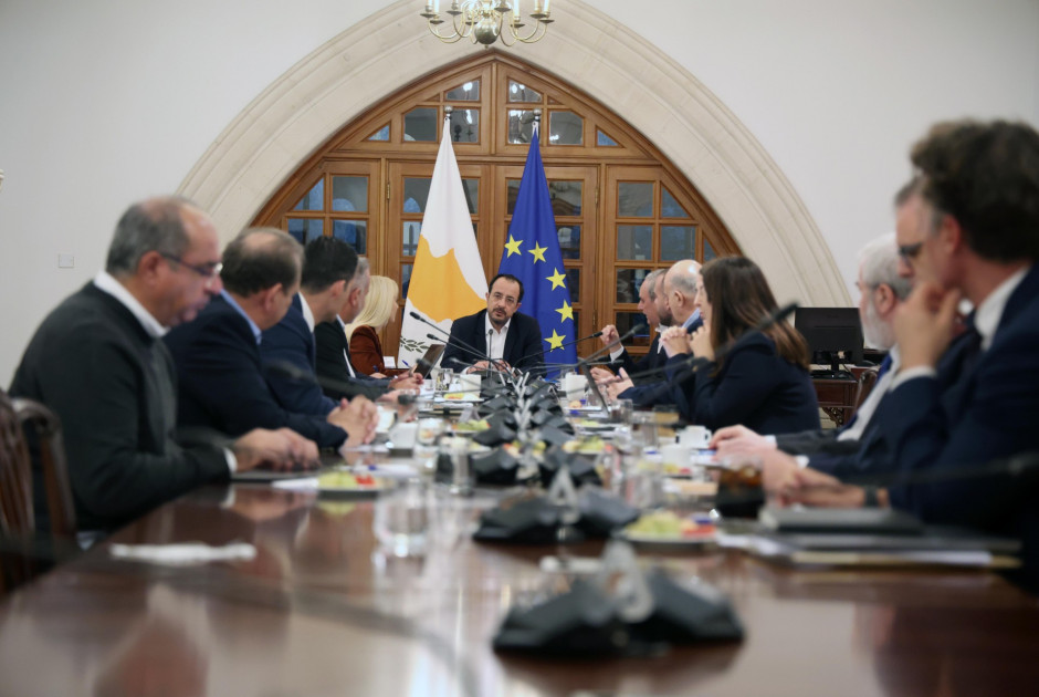 Η τριμερής και τα επόμενα βήματα στο επίκεντρο του Εθνικού Συμβουλίου (ΒΙΝΤΕΟ)