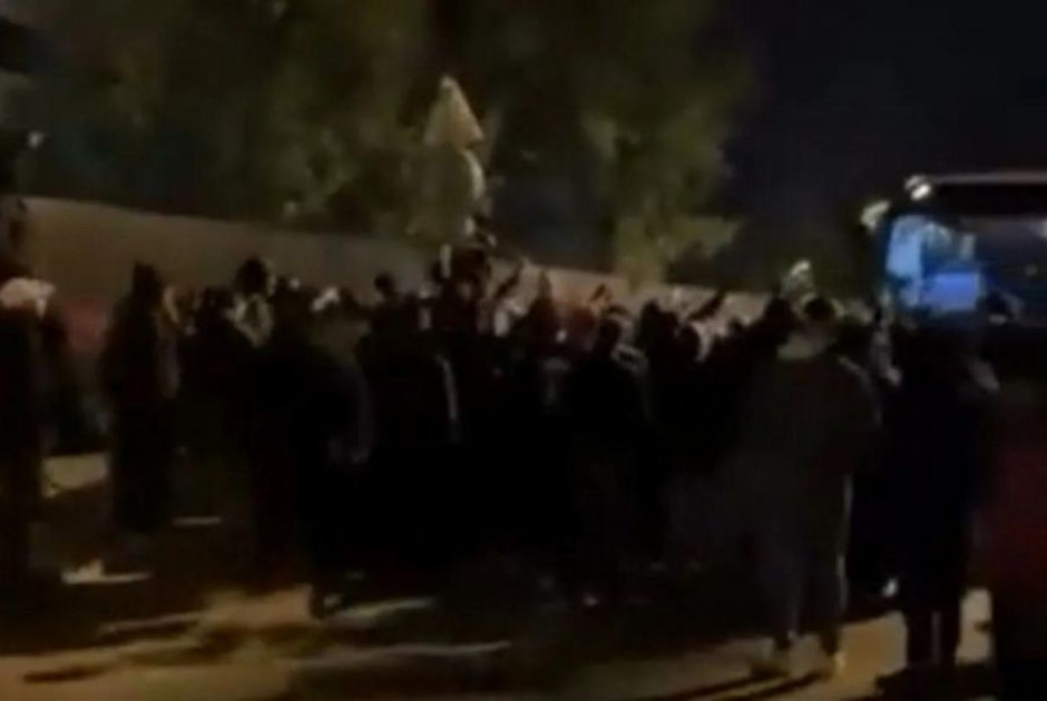 Επιτέθηκαν στους παίκτες της ομάδας τους οι οπαδοί της Νις (βίντεο)