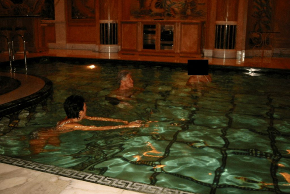 ΗΠΑ: Το Υπ. Δικαιοσύνης δημοσιοποιεί 3 εκατ. σελίδες αρχείων του Έπσταϊν