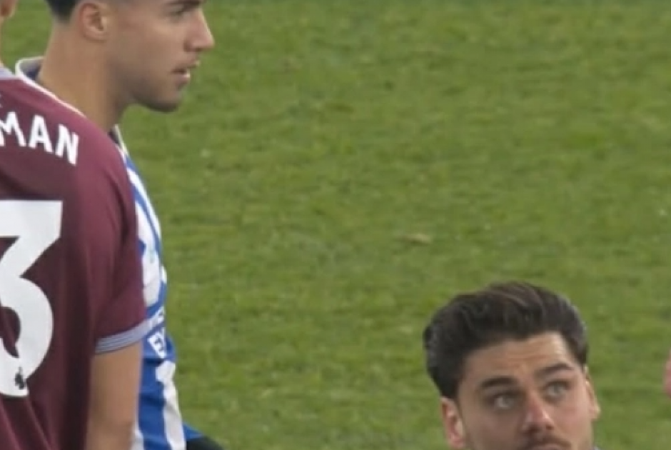 Ο Κωστούλας μπήκε στο Γουέστ Χαμ-Μπράιτον και σε μόλις 17'' πήρε κίτρινη κάρτα για φάουλ στον Μαυροπάνο - Η αντίδραση του αμυντικού!