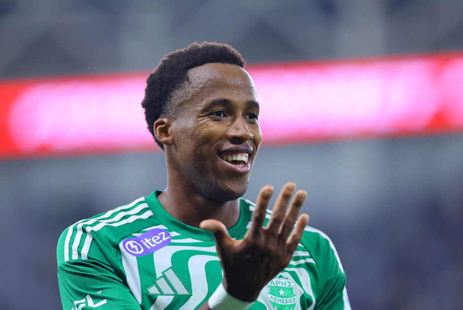 ΕΚΤΟΣ African Cup of Nations ο Μαγιαμπέλα!