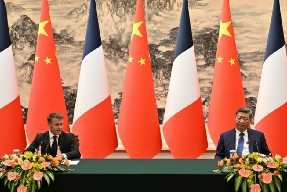 «Πιο σταθερή» διμερή σχέση με Γαλλία επιδιώκει η Κίνα
