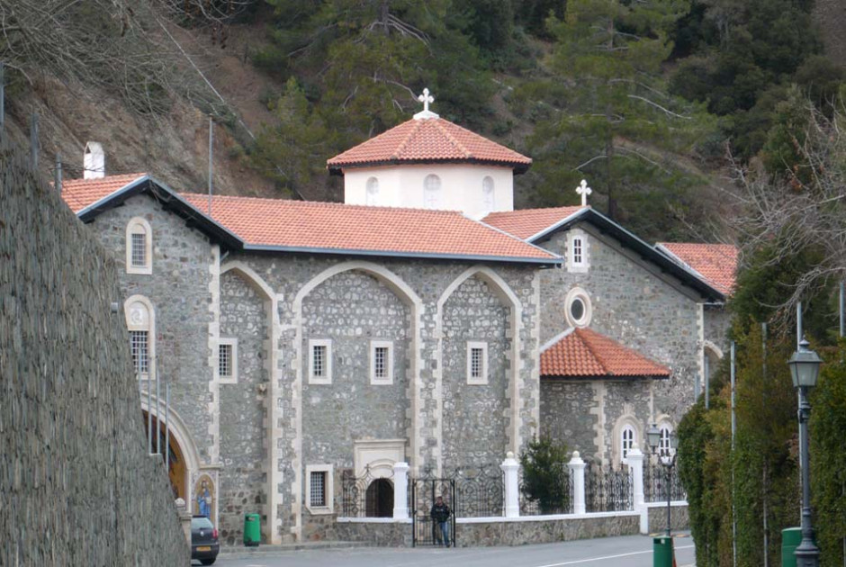 Η Ιερά Μονή Κύκκου διαψεύδει ψευδή δημοσιεύματα περί «μυστικής θεραπείας»