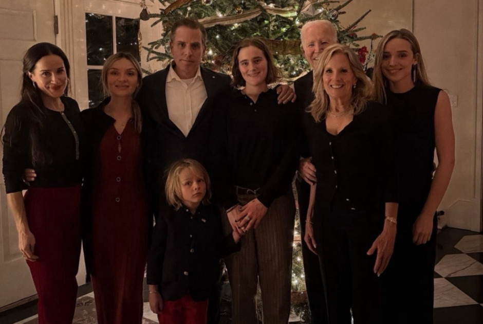 «Πού είναι ο Τζο;» Η Χριστουγεννιάτικη φωτογραφία που δημοσίευσε ο Μπάιντεν