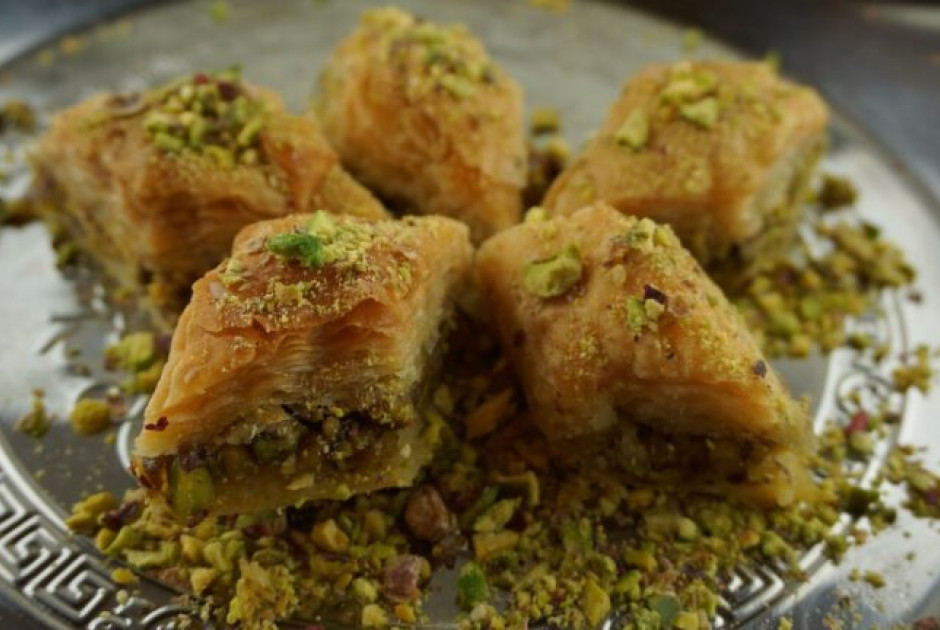 Ποιοι γιορτάζουν σήμερα, 6 Δεκεμβρίου 2025