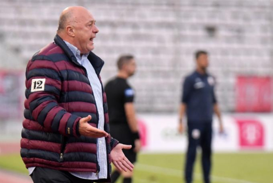 Ξέσπασμα Μπέου: «Χειρουργική η διαιτησία του Τσακαλίδη – Χρόνια είχα να δω τέτοιο σφάξιμο με… βαμβάκ