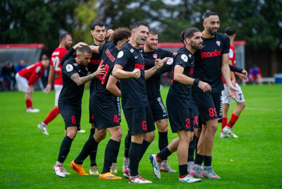 Β&#039; κατηγορία: Ασταμάτητη η Νέα Σαλαμίνα (βίντεο)