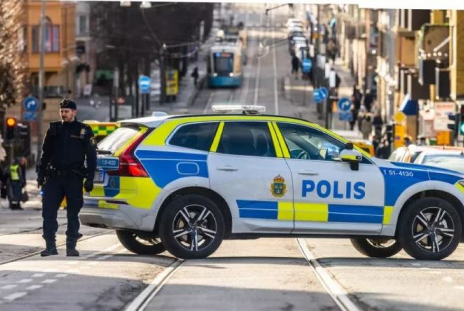 Συναγερμός στο Όσλο: 19χρονος κάλεσε την αστυνομία προτού πυροβολησεί μέσα σε εμπορικό κέντρο