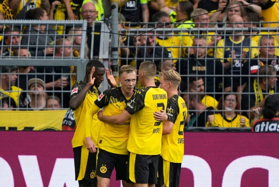 Στην σέντρα σε Γερμανία και Ισπανία