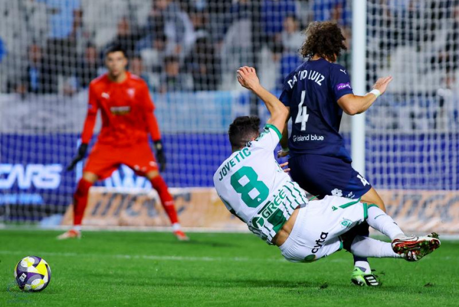 Το πρωτάθλημα και οι πρωταγωνιστές: Ο πρώτος γύρος σε αριθμούς!