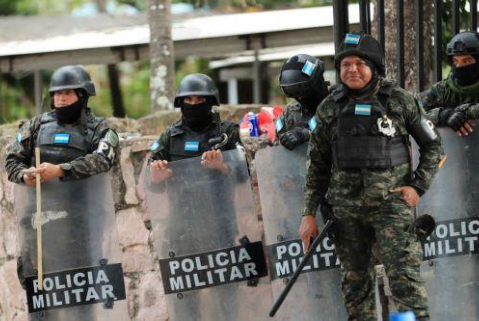 Βίαιη διάλυση διαδήλωσης στην Ονδούρα: Τουλάχιστον 8 τραυματίες