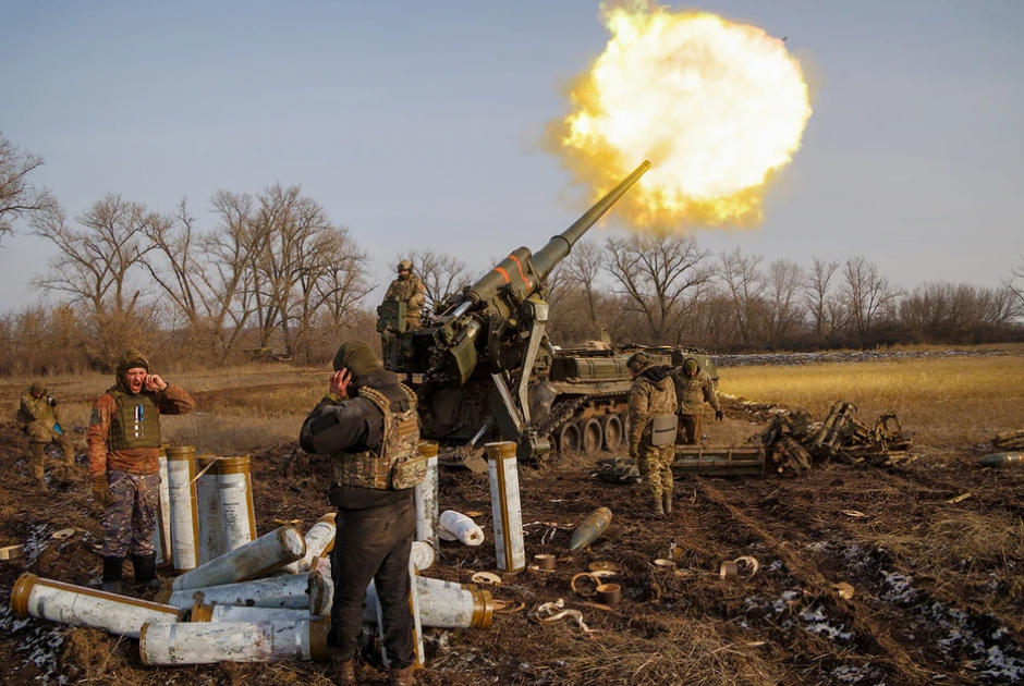 Ουκρανία: Iσχυρίζεται ότι έπληξε μεγάλο χημικό εργοστάσιο στη Ρωσία
