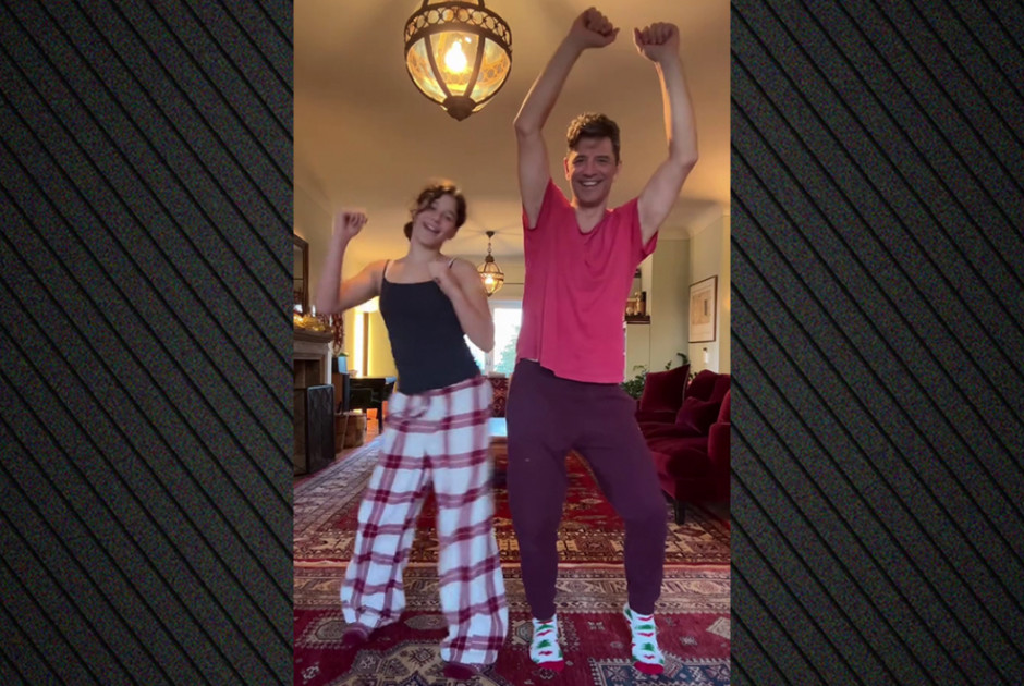 Σάκης Ρουβάς: Χορεύει σε ρυθμούς λάτιν με την κόρη του (ΒΙΝΤΕΟ)