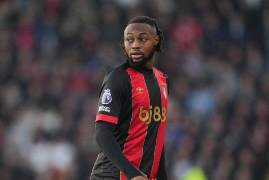 Ψηλά στη λίστα τεσσάρων μεγάλων της Premier League ο Σεμένιο – Η ρήτρα που υπάρχει στο συμβόλαιό του