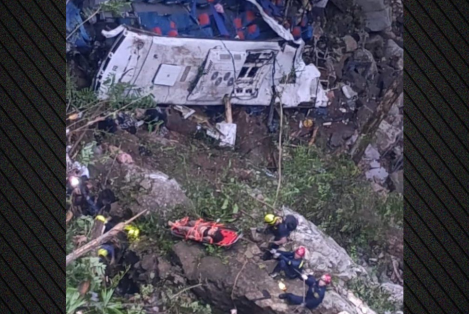 Τραγωδία στην Κολομβία: Δεκαεπτά νεκροί σε τροχαίο με σχολικό λεωφορείο