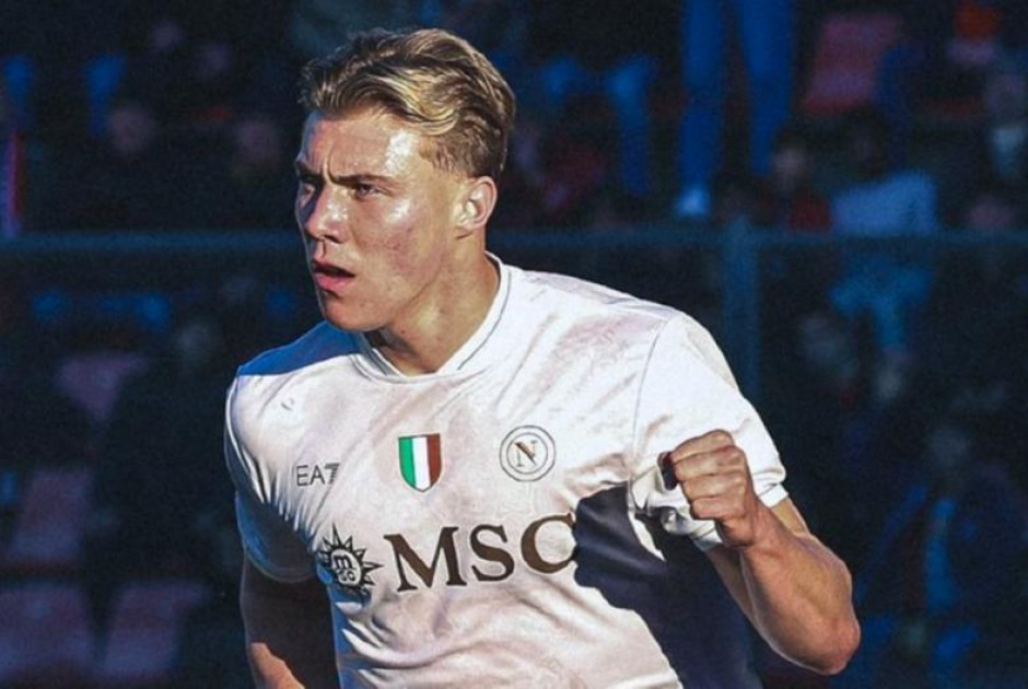 Επέστρεψε στις νίκες με Χόιλουντ και συνέχισε το κυνήγι της Μίλαν η Νάπολι!