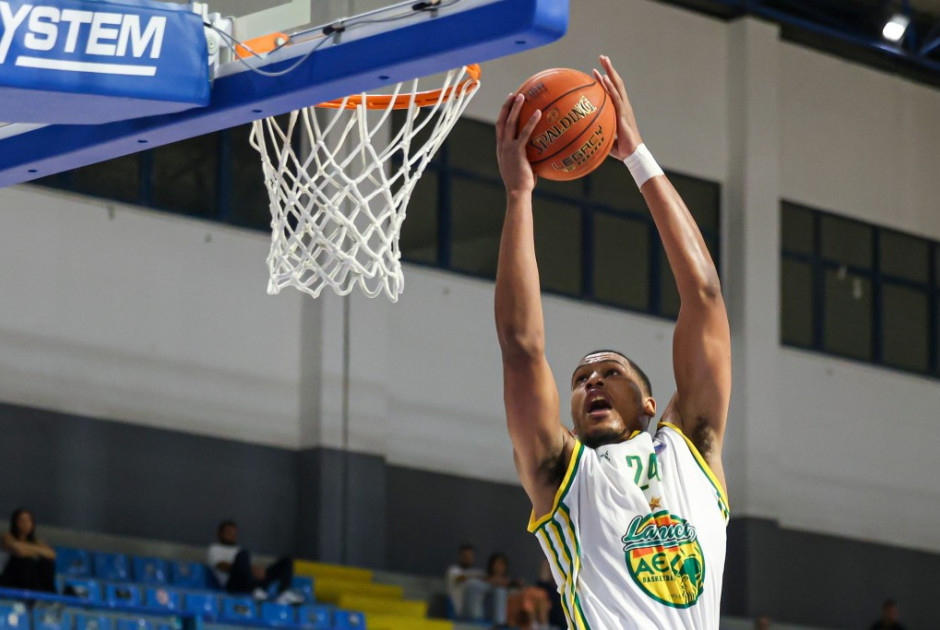 Πήρε το επεισοδιακό παιχνίδι η ΑΕΚ