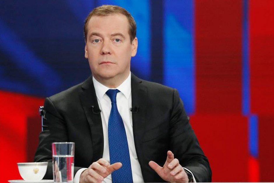 Σκληρές απειλές Μεντβέντεφ κατά Ζελένσκι - Ο Τραμπ δηλώνει «θυμωμένος» - Το Κίεβο απορρίπτει κατηγορηματικά