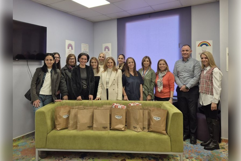 Δωρεά της Πετρολίνα στην Παιδιατρική Πτέρυγα του Γενικού Νοσοκομείου Λάρνακας