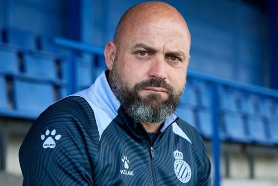 ΕΠΙΚΗ δήλωση από προπονητή: «Θέλουν αποτελέσματα χωρίς μεταγραφές, σαν να θέλω κι εγώ… μαλλιά»