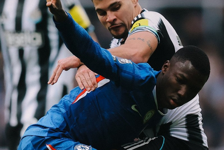 Ματσάρα χωρίς νικητή στο «Σεντ Τζέιμς Παρκ» - Πήγε για… μαγική ανατροπή η Τσέλσι