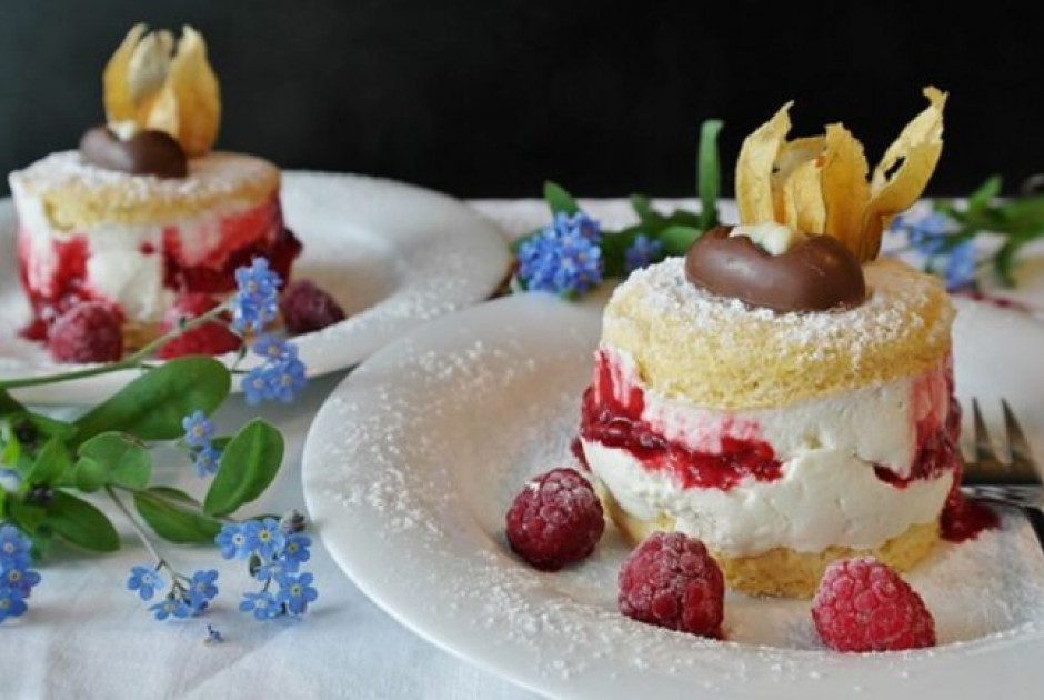 Ποιοι γιορτάζουν σήμερα, 4 Δεκεμβρίου 2025