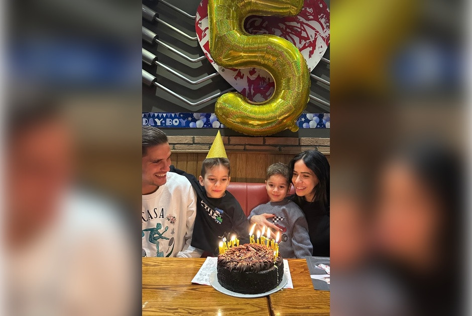 Κορτζιά - Πιέρος: Το οικογενειακό dinner για τα 5α γενέθλια του γιου τους Σοφοκλή