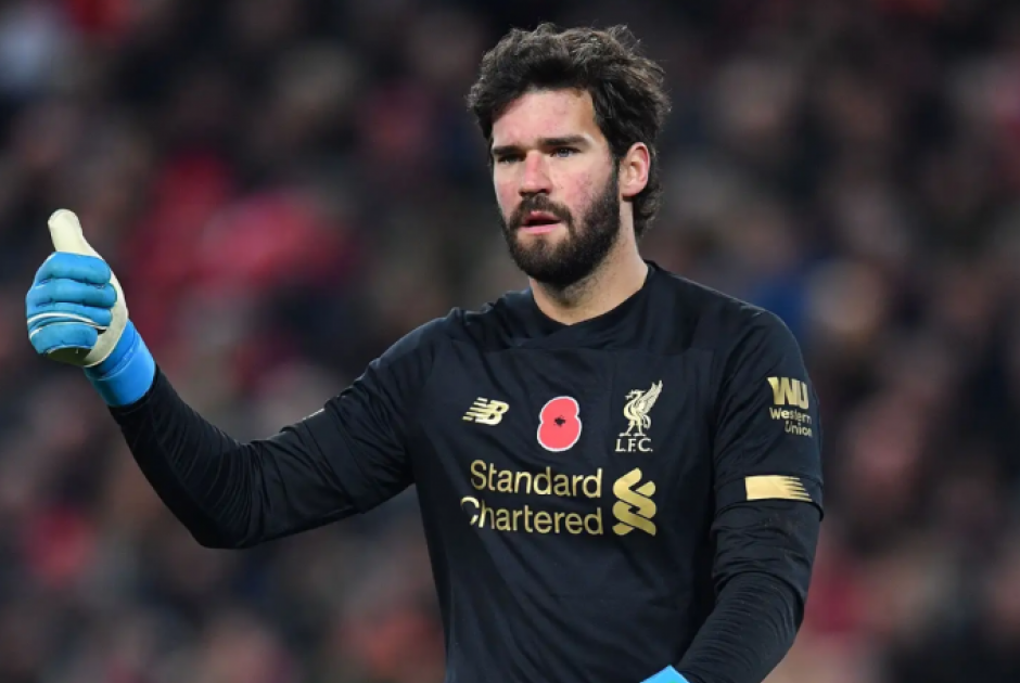 Η Μίλαν βάζει στο... στόχαστρο τον Άλισον – Ετοιμάζεται για πιθανή εποχή χωρίς Μενιάν