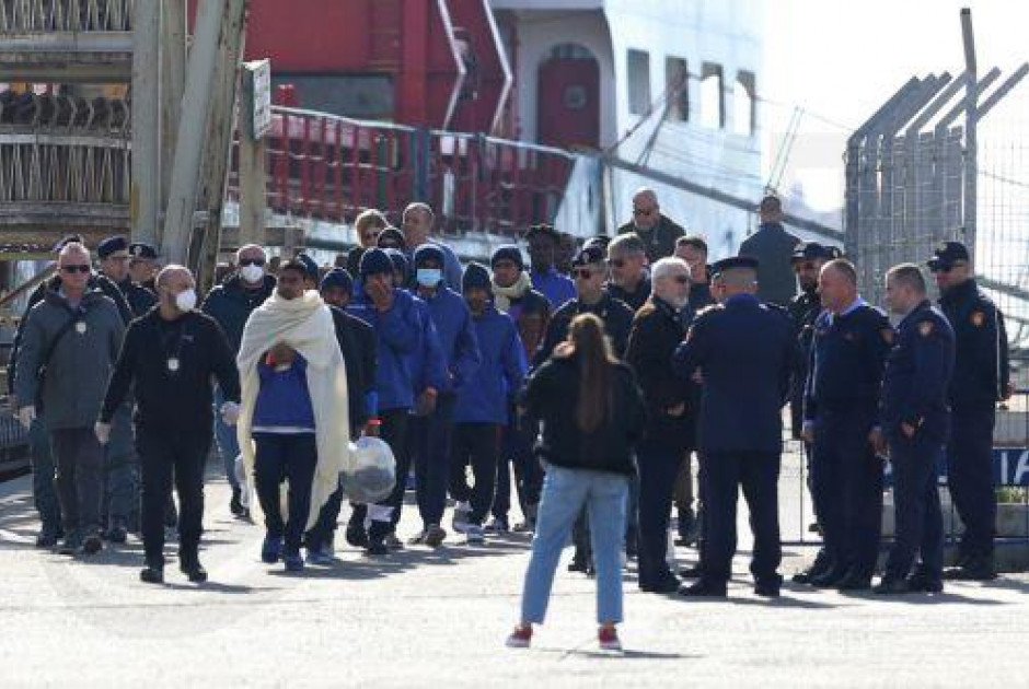 Ιταλία: Η Ακτοφυλακή διέσωσε 45 μετανάστες ανοικτά της Λαμπεντούζα