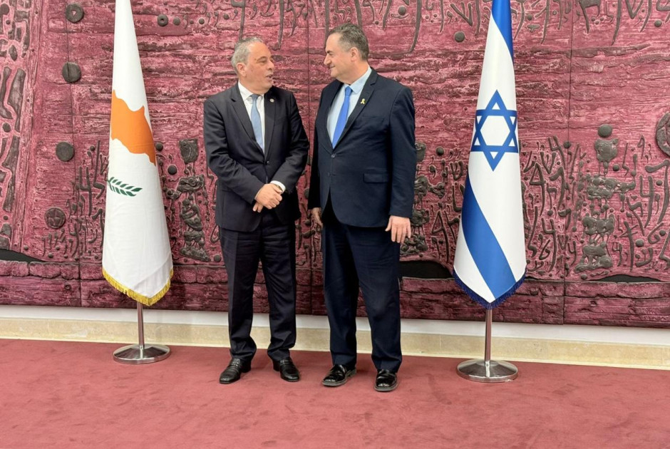 Στο Ισραήλ ο Υπουργός Άμυνας Βασίλης Πάλμας – Στο επίκεντρο ασφάλεια, διμερείς σχέσεις και Ανατολική