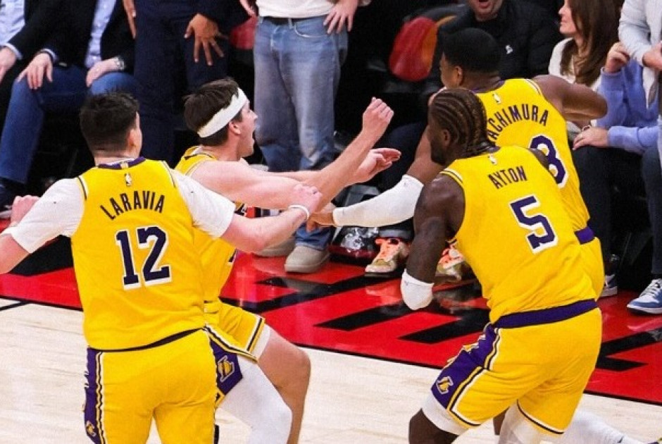 NBA: Νίκη των Λέικερς με buzzer-beater του Χατσιμούρα και τέλος στο ιστορικό σερί του ΛεΜπρόν