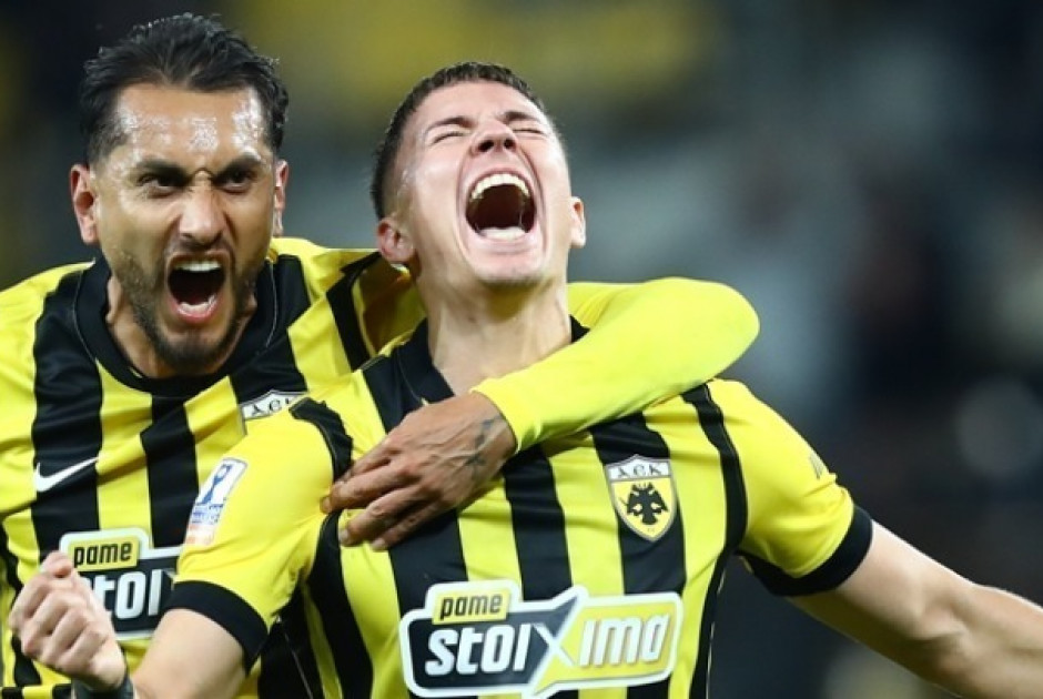 Η πρόκριση στα... πόδια της!