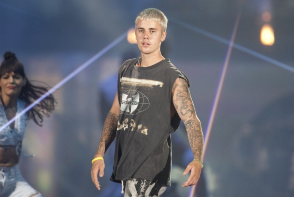 Ο Τζάστιν Μπίμπερ επιστρέφει στη σκηνή των βραβείων Grammy