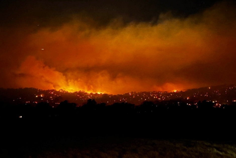 Σε κατάσταση καταστροφής η Βικτόρια της Αυστραλίας εξαιτίας των πυρκαγιών