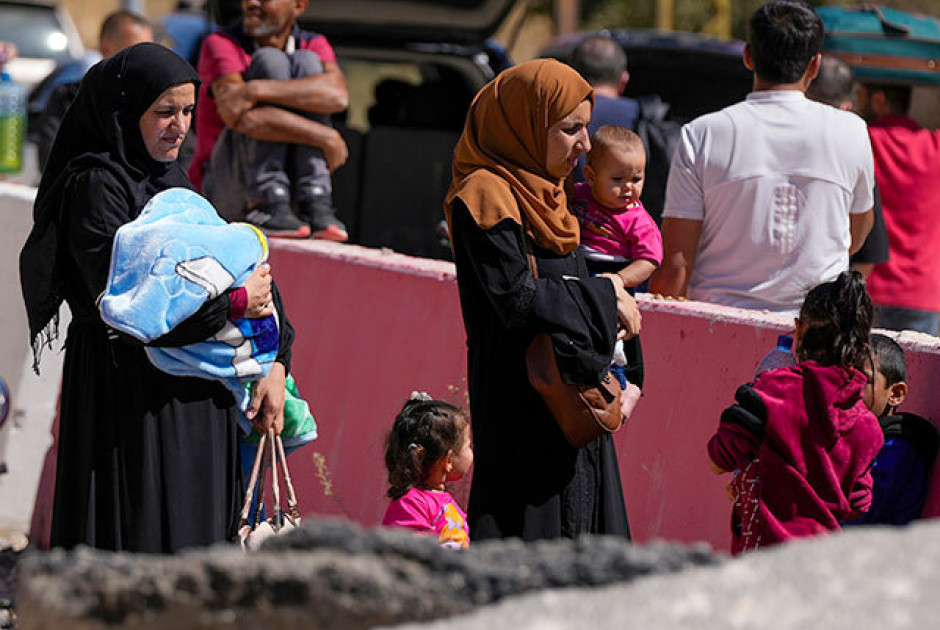 Αντιδράσεις στη Συρία: Απαγόρευσε σε γυναίκες υπαλλήλους του δημόσιου τομέα να φορούν μακιγιάζ