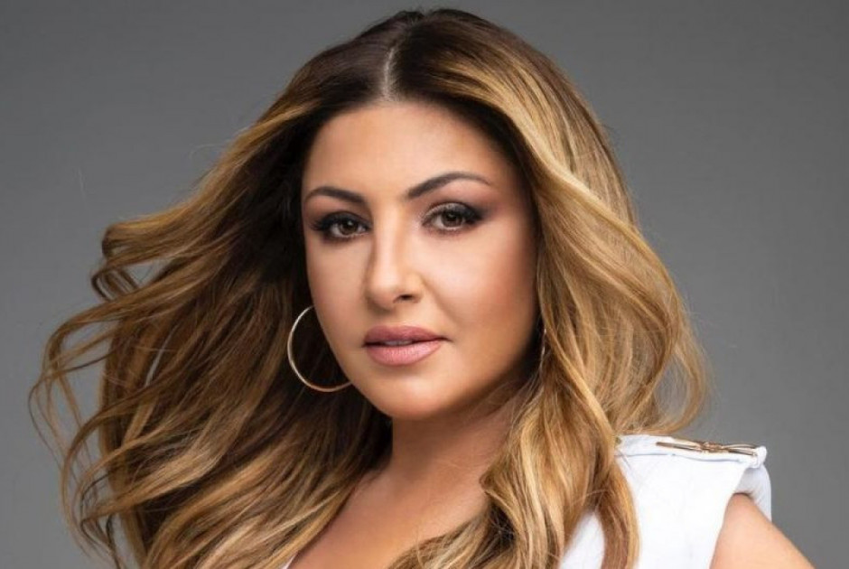 &Eta; Έ&lambda;&epsilon;&nu;&alpha; &Pi;&alpha;&pi;&alpha;&rho;ί&zeta;&omicron;&upsilon; &sigma;&tau;&eta;&nu; &iota;&sigma;&tau;&omicron;&rho;&iota;&kappa;ή &pi;&epsilon;&rho;&iota;&omicron;&delta;&epsilon;ί&alpha; &tau;&omicron;&upsilon; &Delta;&iota;&alpha;&gamma;&omega;&nu;&iota;&sigma;&mu;&omicron;ύ &Tau;&rho;&alpha;&gamma;&omicron;&upsilon;&delta;&iota;&omicron;ύ &tau;&eta;&sigmaf; Eurovision