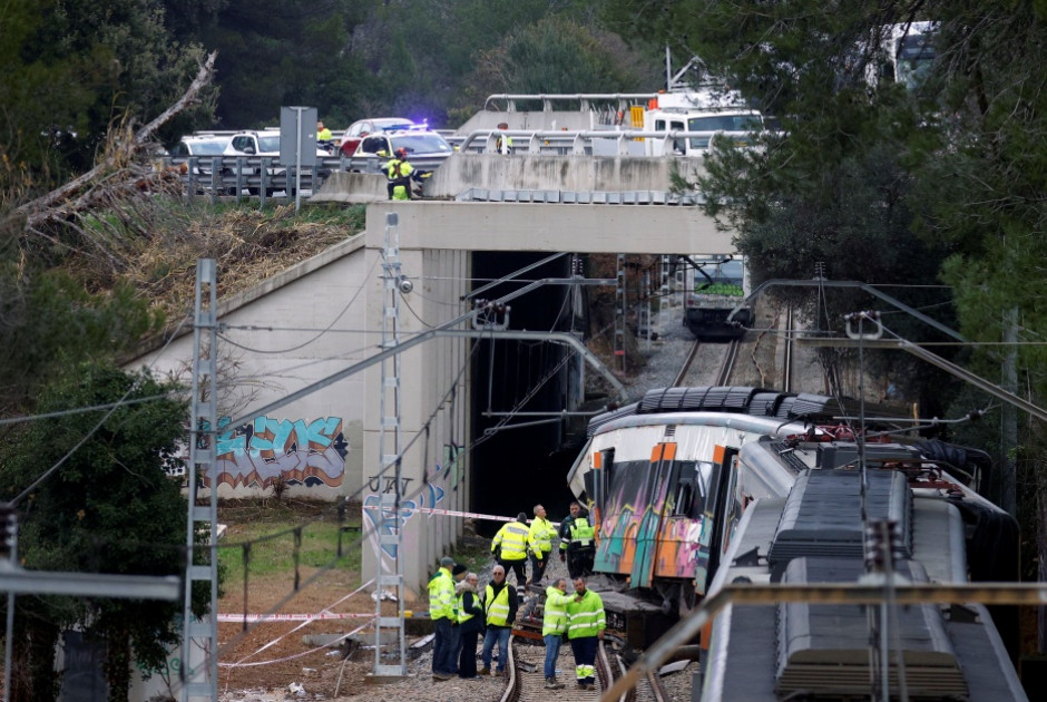 &Tau;&omicron; &mu;&epsilon;&gamma;&alpha;&lambda;ύ&tau;&epsilon;&rho;&omicron; &iota;&sigma;&pi;&alpha;&nu;&iota;&kappa;ό &sigma;&upsilon;&nu;&delta;&iota;&kappa;ά&tau;&omicron; &mu;&eta;&chi;&alpha;&nu;&omicron;&delta;&eta;&gamma;ώ&nu; &kappa;&alpha;&lambda;&epsilon;ί &sigma;&epsilon; &alpha;&pi;&epsilon;&rho;&gamma;ί&alpha; έ&pi;&epsilon;&iota;&tau;&alpha; &alpha;&pi;ό &sigma;&epsilon;&iota;&rho;ά &epsilon;&kappa;&tau;&rho;&omicron;&chi;&iota;&alpha;&sigma;&mu;ώ&nu; &tau;&rho;έ&nu;&omega;&nu;