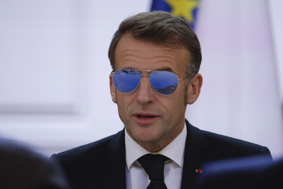 &Mu;&alpha;&kappa;&rho;ό&nu;: &Tau;&omicron; ;Top gun; look &tau;&omicron;&upsilon; &epsilon;&kappa;&tau;ό&xi;&epsilon;&upsilon;&sigma;&epsilon; &tau;&eta; &mu;&epsilon;&tau;&omicron;&chi;ή &tau;&eta;&sigmaf; &kappa;&alpha;&tau;&alpha;&sigm