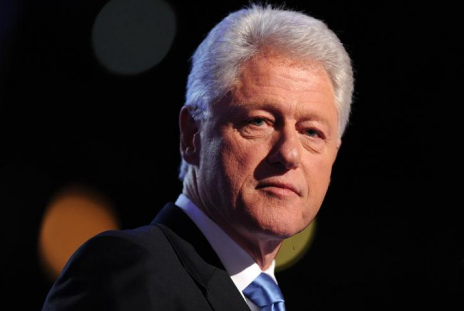 «Ορθώστε το ανάστημά σας» - Το μήνυμα του Μπιλ Κλίντον στους Αμερικανούς