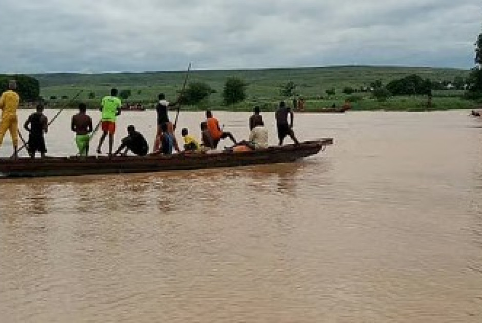 Νιγηρία: Πνίγηκαν τουλάχιστον 26 άνθρωποι μετά από ανατροπή σκάφους