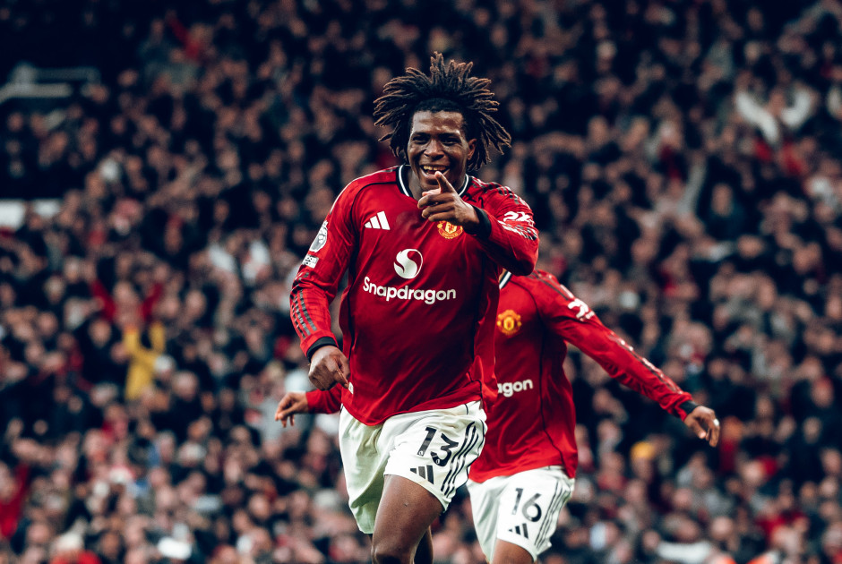 Το Μάντσεστερ είναι ΚΟΚΚΙΝΟ: Η Γιουνάιτεντ κέρδισε ΠΑΝΗΓΥΡΙΚΑ την Σίτι